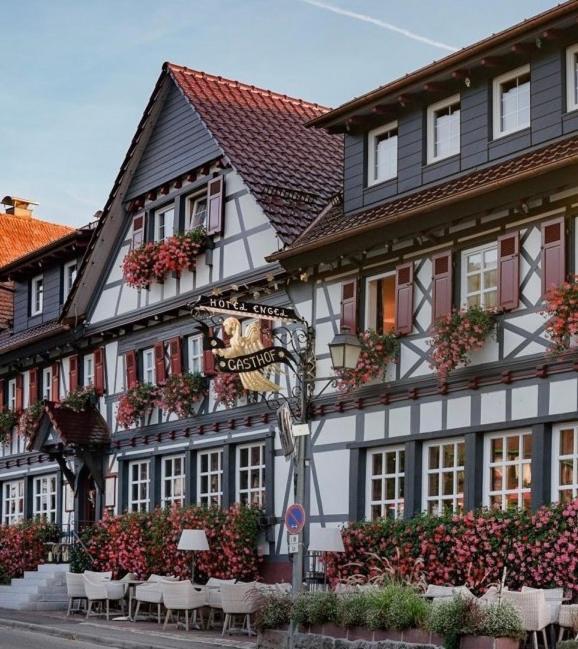 Hotel Restaurant Der Engel, Sasbachwalden Exterior photo